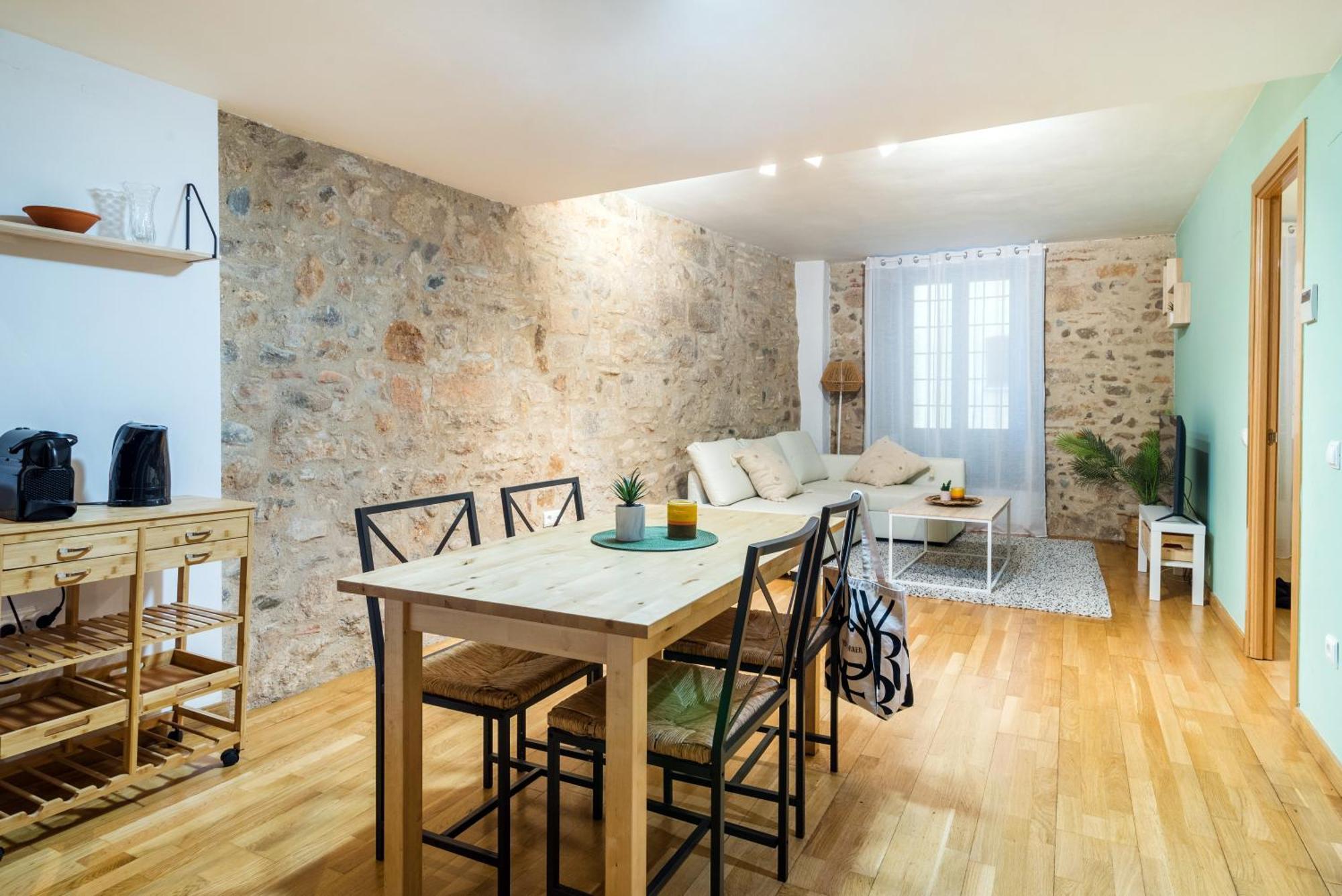 Elena Apartments - Жирона Экстерьер фото